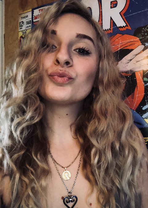View ciarra_arraic OnlyFans videos and photos for free 

 picture 2