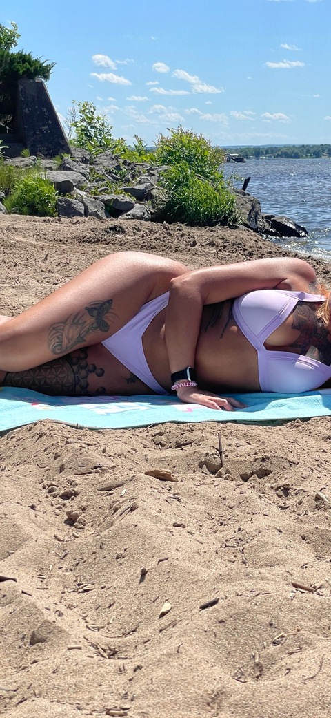cici_monroevip (Ms. MonroeVIP 🍑) OnlyFans Leaked Pictures & Videos 

 picture 2