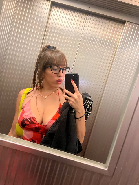 cladellepiane OnlyFans Leak (12 Photos and 2 Videos) 

 picture 2