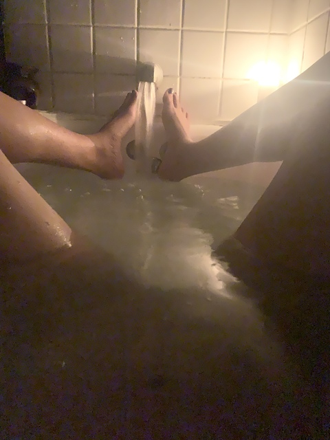 clairebare OnlyFans Leak (0 Photos and 0 Videos) 

 picture 2