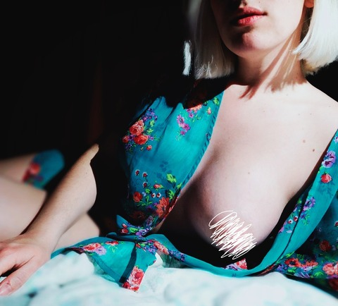View classyfreakye (Lana Mellow) OnlyFans 15 Photos and 0 Videos gallery 

 picture 2