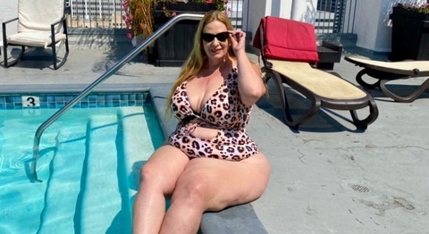 claudiafloraunce (Claudia Floraunce) free OnlyFans Leaked Videos and Pictures 

 picture 2