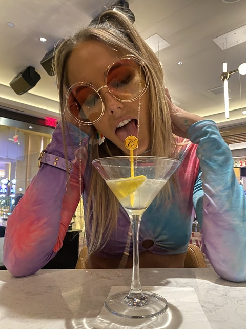 Onlyfans free cliquebaittv 

 picture 2