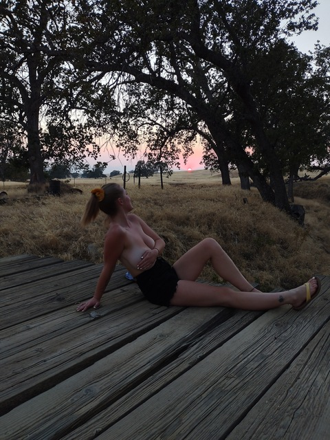 clumsylink OnlyFans Leak 

 picture 2