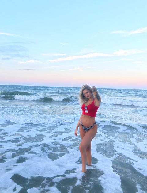 View Creamie coconut (coconutcreamie) OnlyFans 10 Photos and 1 Videos gallery 

 picture 2
