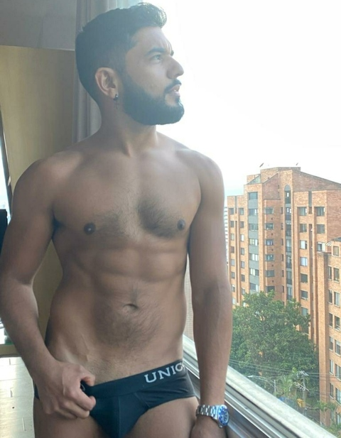 colombianxxx1 OnlyFans Leak (27 Photos and 53 Videos) 

 picture 2