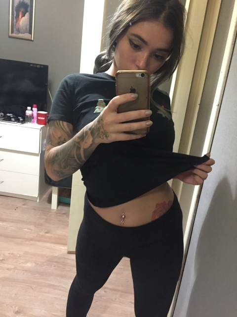 coralie20 OnlyFans Leak 

 picture 2