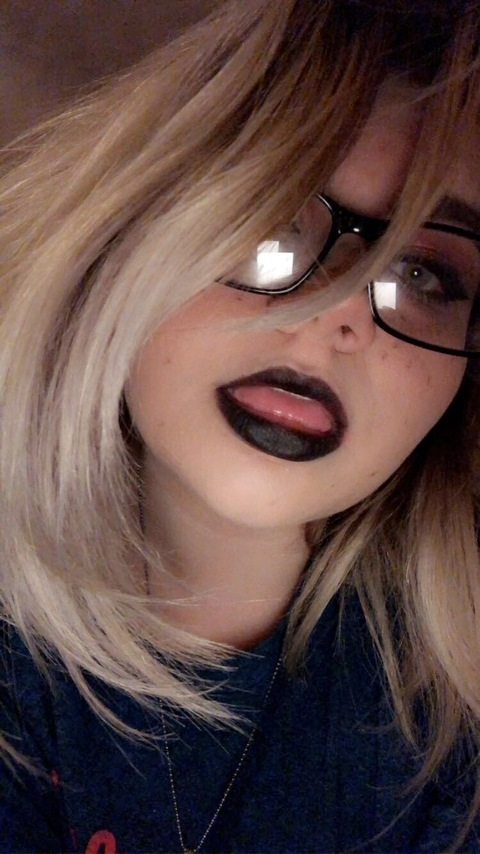 Onlyfans leaked coralinebythec 

 picture 2