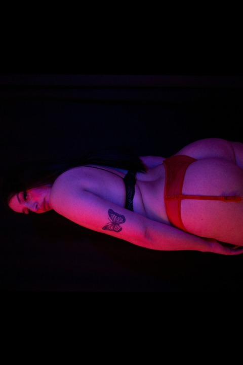View corallove OnlyFans content for free 

 picture 2