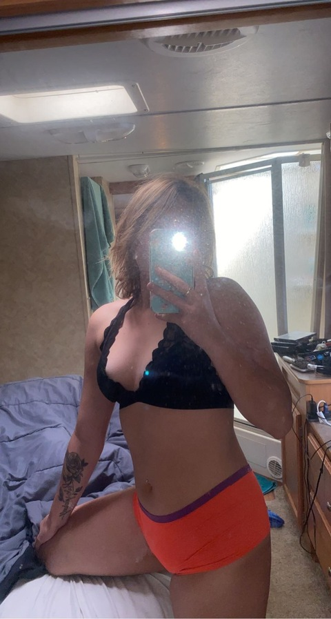 countrygirl879 (u171663926) free OnlyFans Leaked Pictures and Videos 

 picture 2