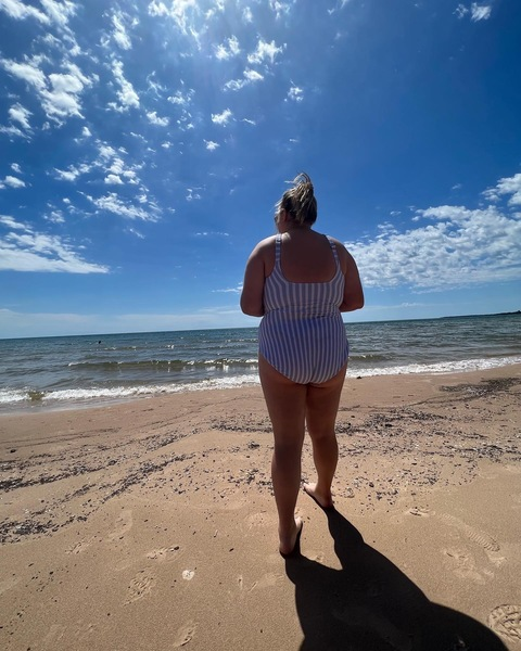 View Thiccc J💋 (cowgirl_j) OnlyFans 75 Photos and 19 Videos for free 

 picture 2