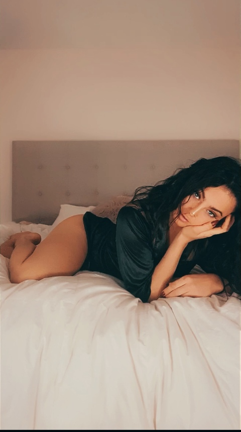 crazyforsienna OnlyFans Leaked (35 Photos and 4 Videos) 

 picture 2