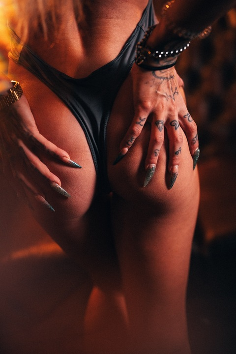 crazytattoogirl9 (crazytattoogirl9) free OnlyFans Leaked Content 

 picture 2