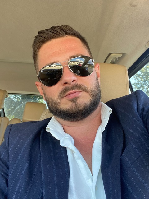 View cristiancludiu07 (Cristi) OnlyFans 5 Photos and 0 Videos for free 

 picture 2