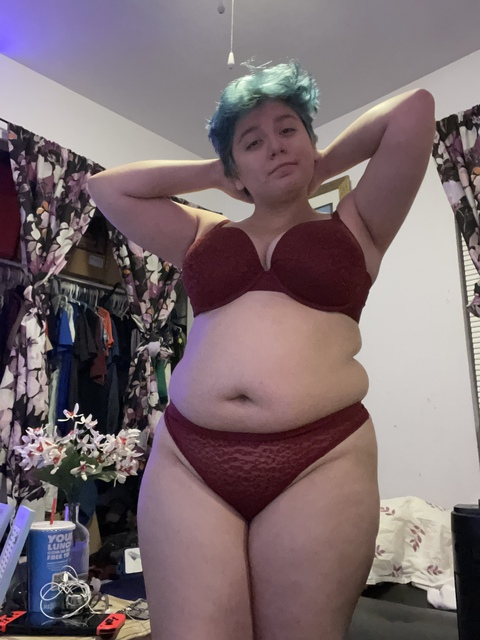 crystal_moon02 (Crystal Moon) OnlyFans Leaks 

 picture 2
