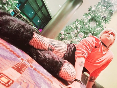 View crystaldaddycos OnlyFans content for free 

 picture 2