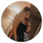View cryyystal_nicole OnlyFans content for free 

 picture 1