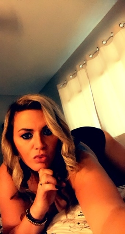 View csilk1 (Csilk1) OnlyFans 11 Photos and 4 Videos leaked 

 picture 2