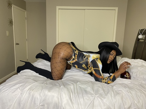 View culturecam (Crownherculture) OnlyFans 107 Photos and 127 Videos leaks 

 picture 2