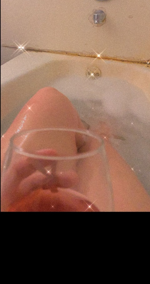 View cur.vyqueen21 (Cur.vyqueen💋) OnlyFans 75 Photos and 29 Videos for free 

 picture 2