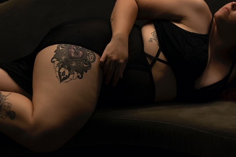 View curioussoul1689 (CuriousSoul1689) OnlyFans 7 Photos and 4 Videos for free 

 picture 2