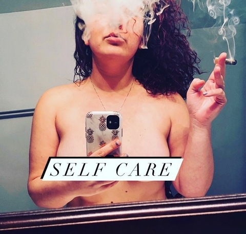 curlycannacutie OnlyFans Leaked (22 Photos and 1 Videos) 

 picture 2