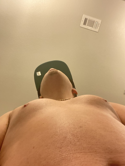 View curlytop1213 OnlyFans content for free 

 picture 2