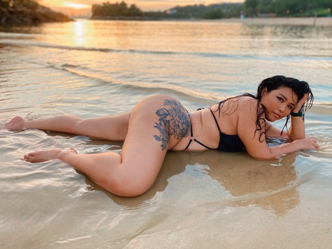 curvasian_queen (Curvasian Queen) free OnlyFans Leaked Videos and Pictures 

 picture 2