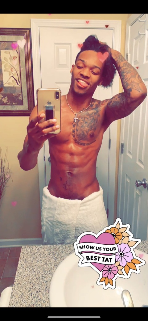 Onlyfans leak curvature 

 picture 2