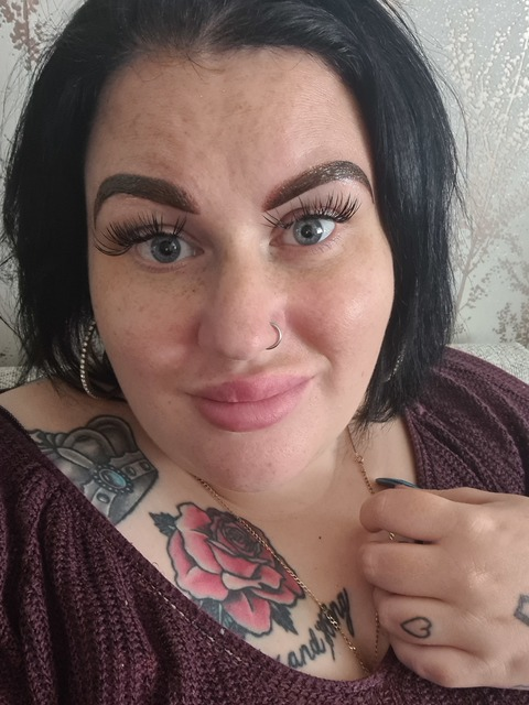 View curvygirl_87 OnlyFans content for free 

 picture 2