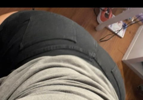 curvygirlyasiii OnlyFans Leak 

 picture 2