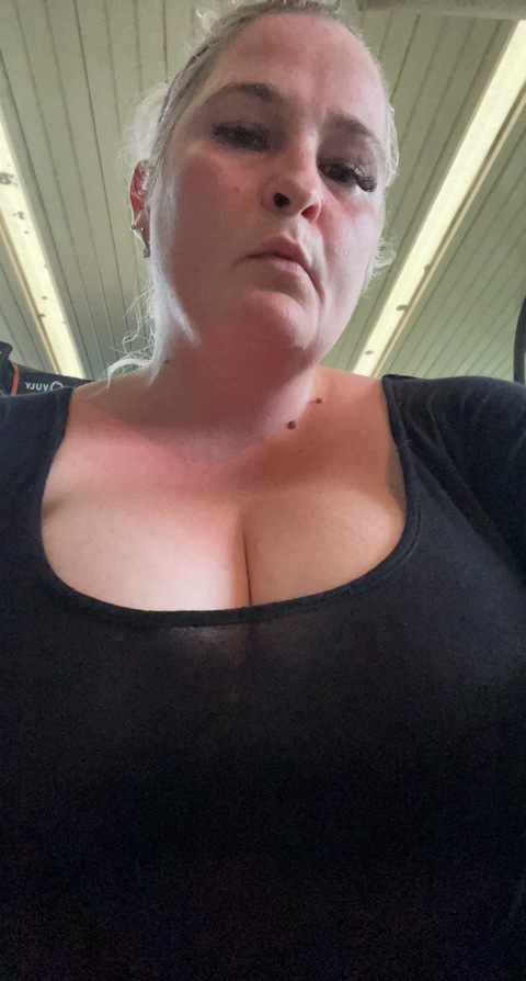 Download curvygoddess13 OnlyFans content for free 

 picture 2