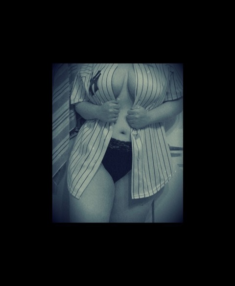 curvyqueen_b (Curvy Queen B) OnlyFans content 

 picture 2