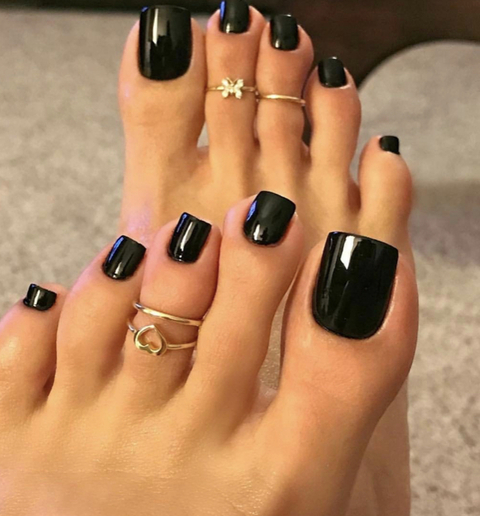 View curvyqueenxxx OnlyFans content for free 

 picture 2