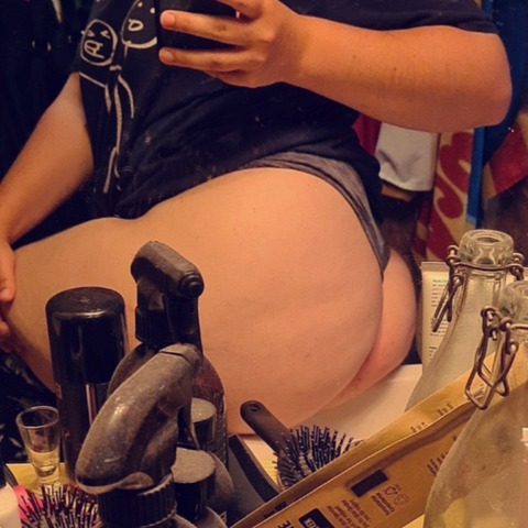 View curvyteenqueen OnlyFans videos and photos for free 

 picture 2