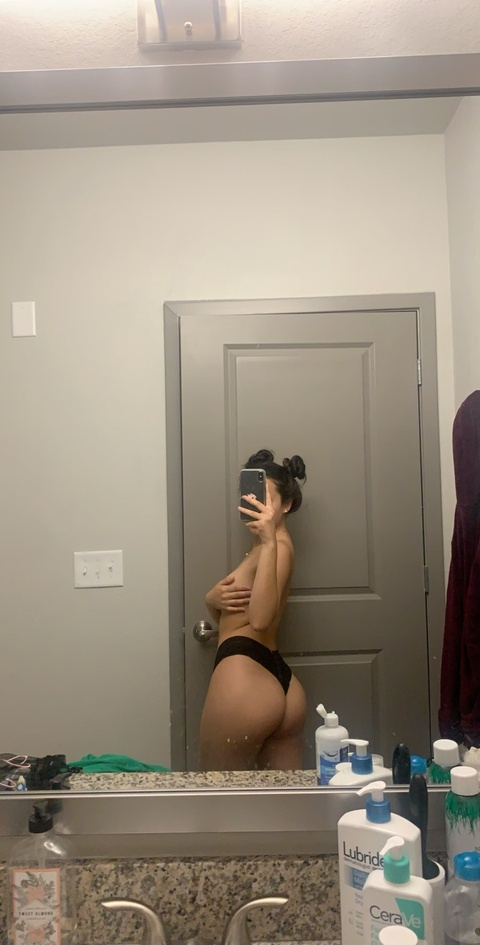 cutecruh OnlyFans Leaked Photos and Videos 

 picture 2