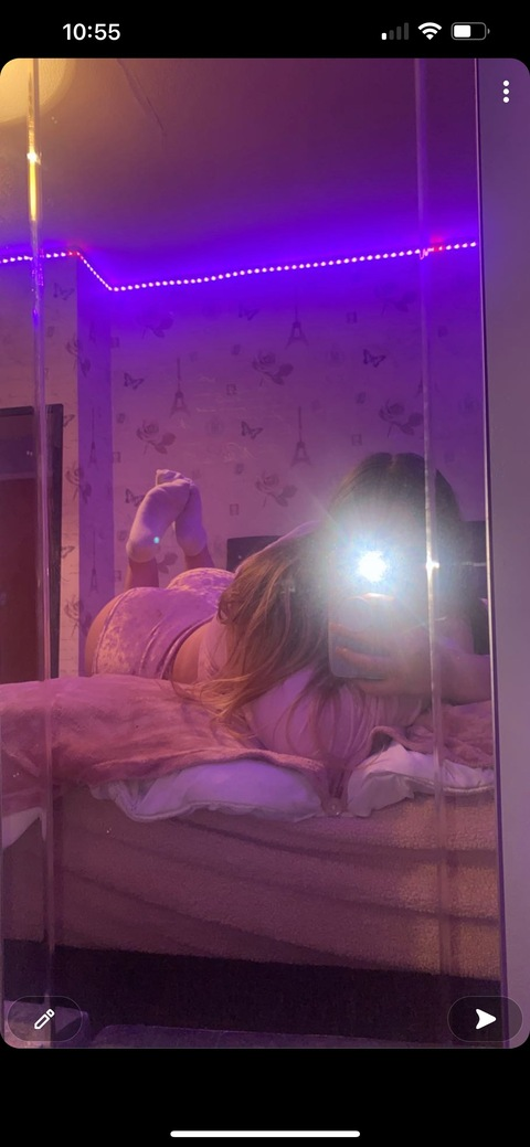cutiewithabooty355 OnlyFans Leak (5 Photos and 3 Videos) 

 picture 2
