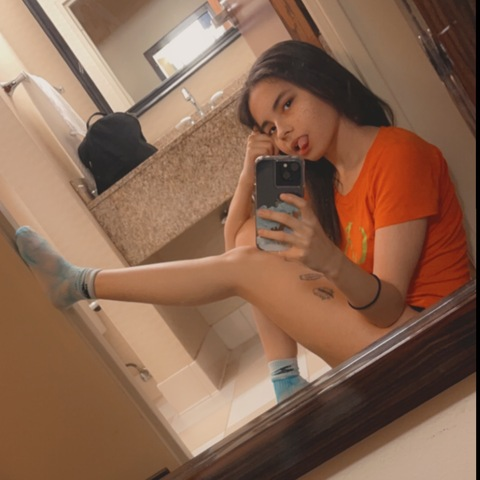 Onlyfans free cutieyommy0420 

 picture 2