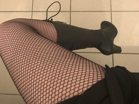 cyaa637 OnlyFans Leak 

 picture 2