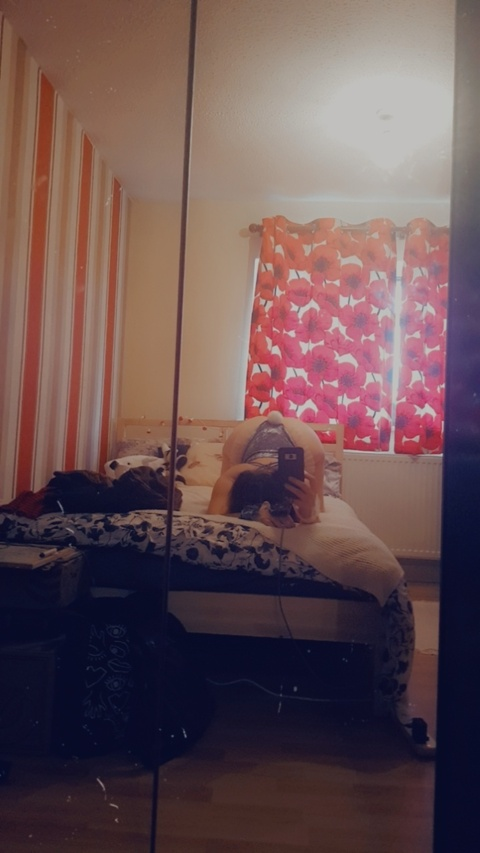 daddys_bunni (bunni) OnlyFans Leaked Content 

 picture 2