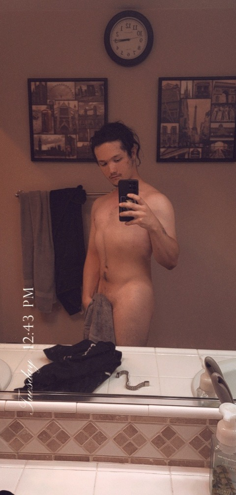 daddysenpaiuwu OnlyFans Leak (2 Photos and 0 Videos) 

 picture 2