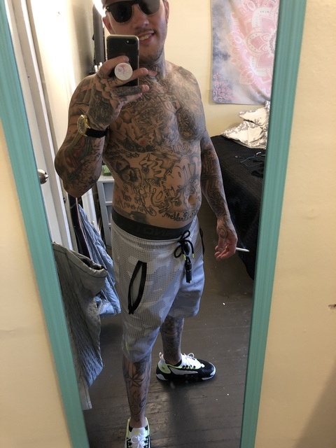 Get Free access to @daddyslilfreaks (Daddy’s lil freaks 🤪🤤🥵💦😻💪🏻🍆) Leaked OnlyFans 

 picture 2