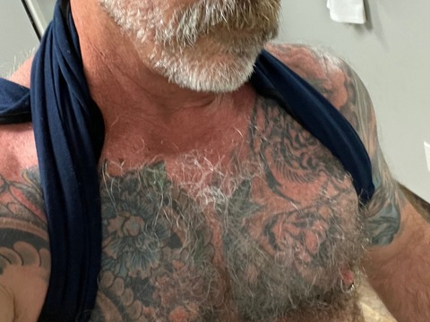 View dadnexxxt (DadNxtDoor) OnlyFans 83 Photos and 13 Videos gallery 

 picture 2