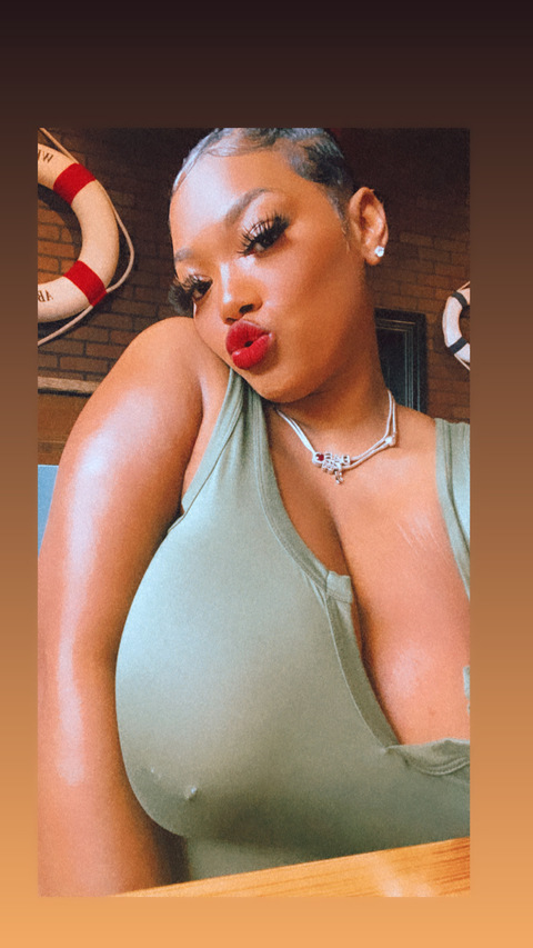 Onlyfans free content dae_theplug 

 picture 2