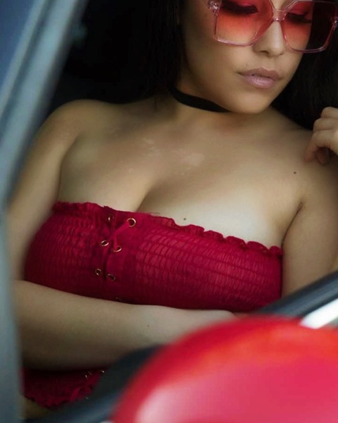dafoodiebrat (Food Bratz) OnlyFans content 

 picture 2