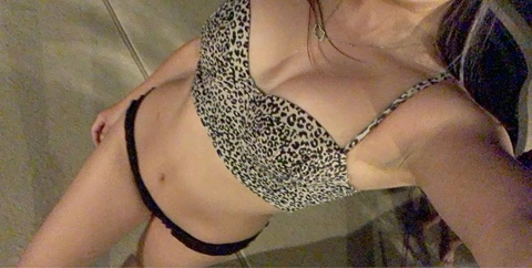 Onlyfans leaks daintybabe 

 picture 2
