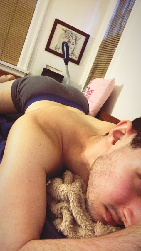 View damianhult OnlyFans content for free 

 picture 2