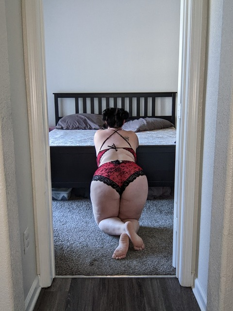 Download daneemarie OnlyFans content for free 

 picture 2