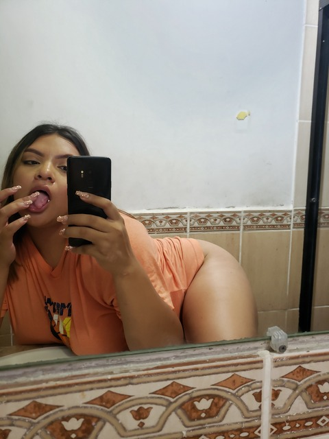 Onlyfans free content daniela_guevara 

 picture 2