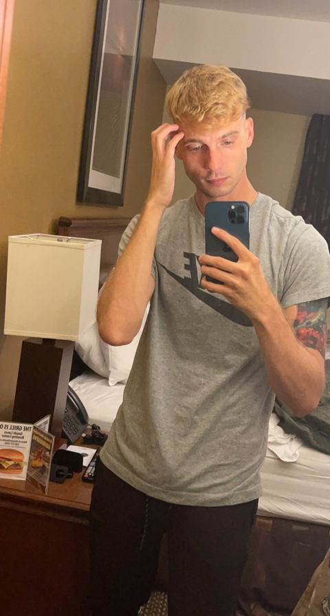 Onlyfans free dannyloren 

 picture 2
